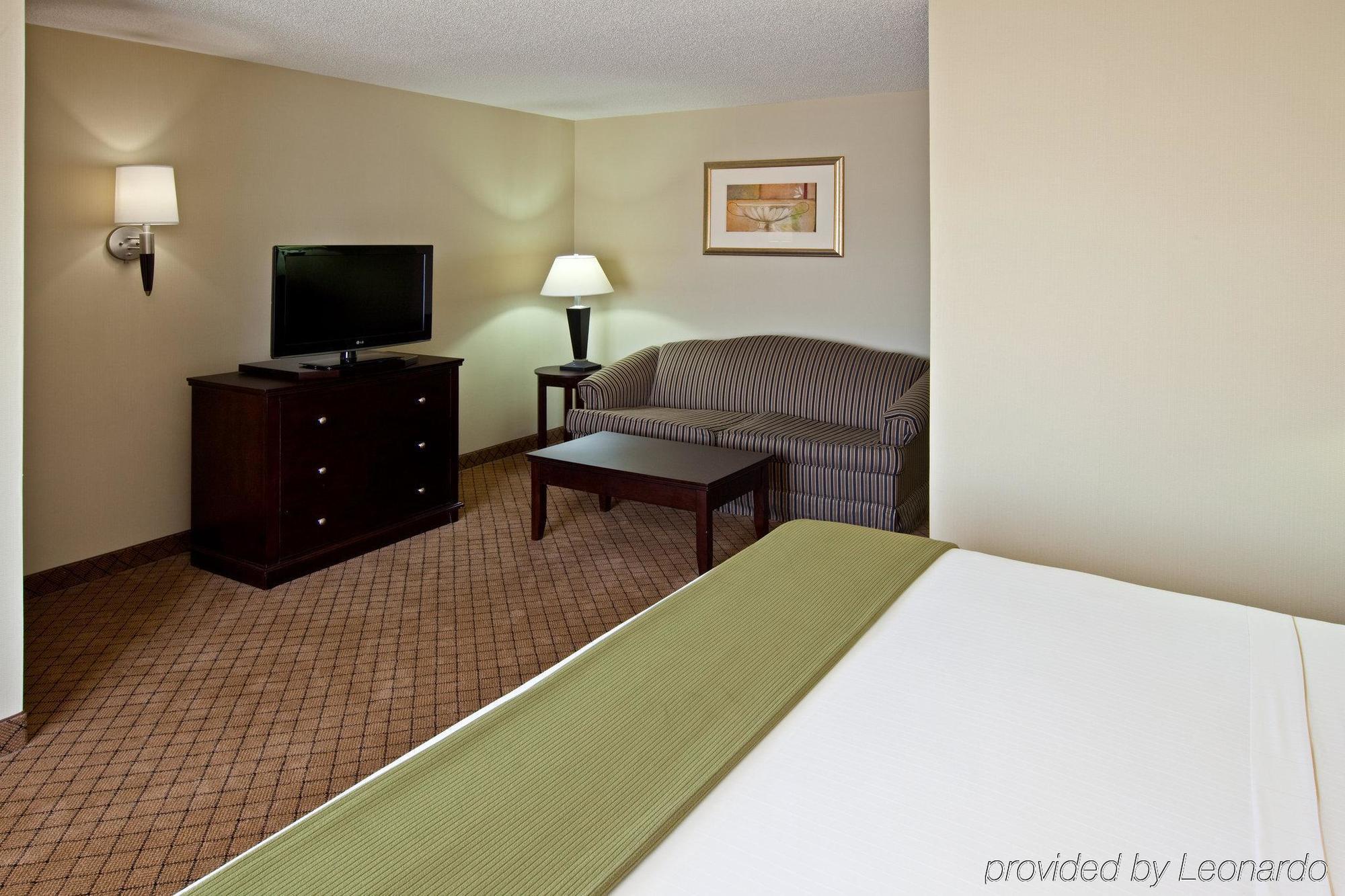Holiday Inn Express & Suites Harrison, An Ihg Hotel Habitación foto